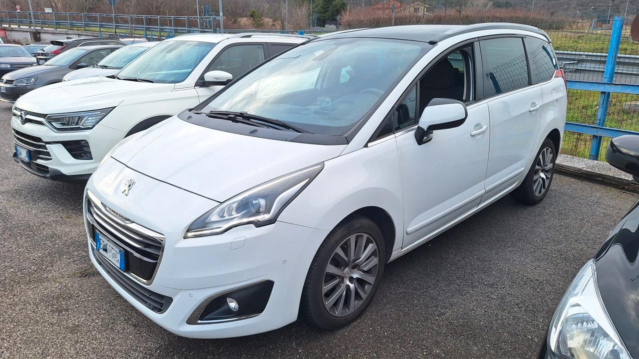 Peugeot 5008 2.0 HDi aut. 7 Posti Allure