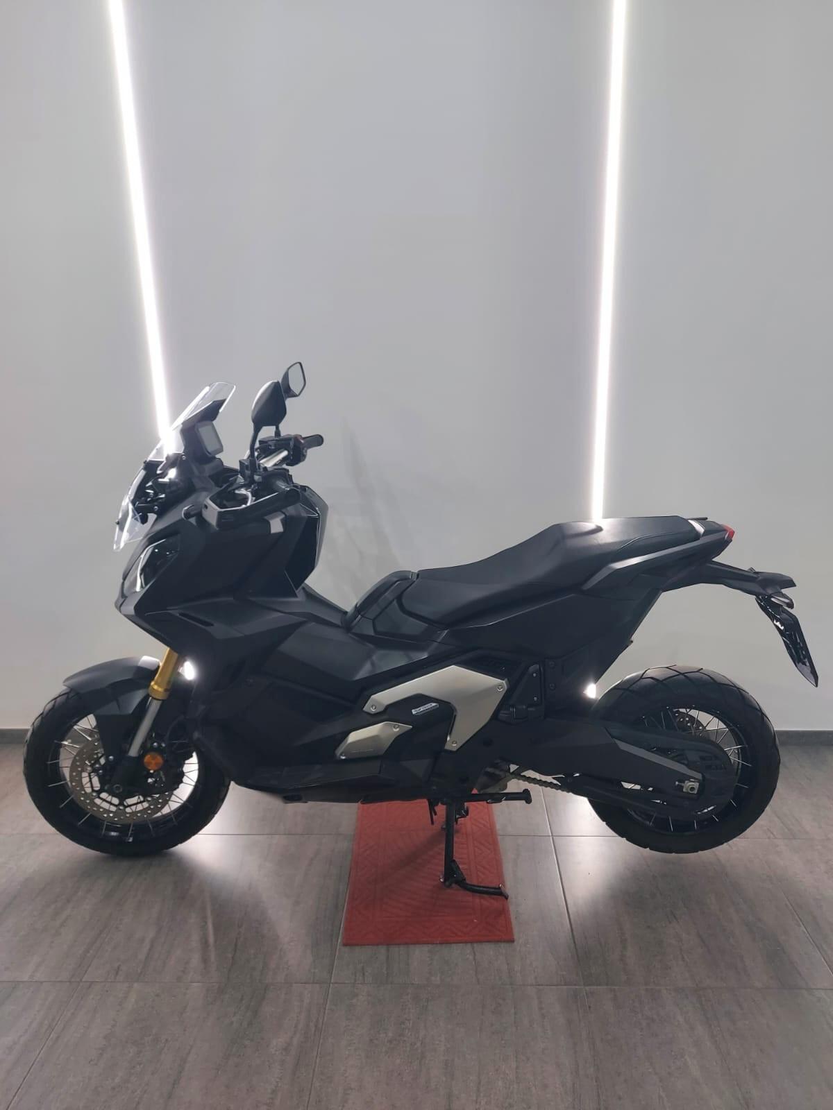 Honda X-ADV 750 DTC