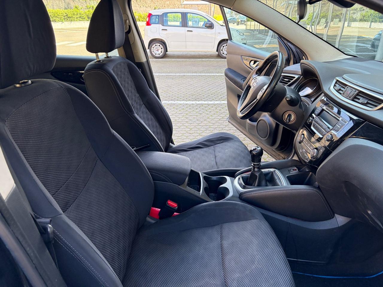 Nissan Qashqai 1.5 dCi 2WD in perfetto stato - 2016