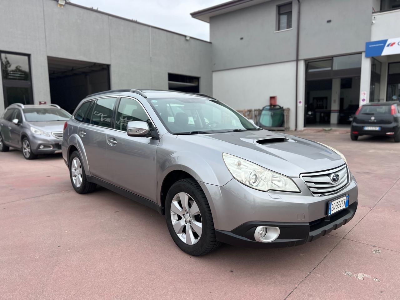 Subaru OUTBACK 2.0D Trend
