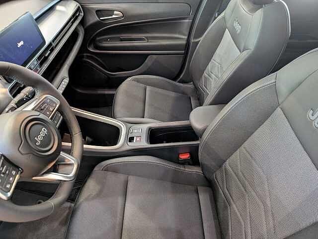 Jeep Avenger 1.2 Altitude MILD-HYBRID * KM 0*