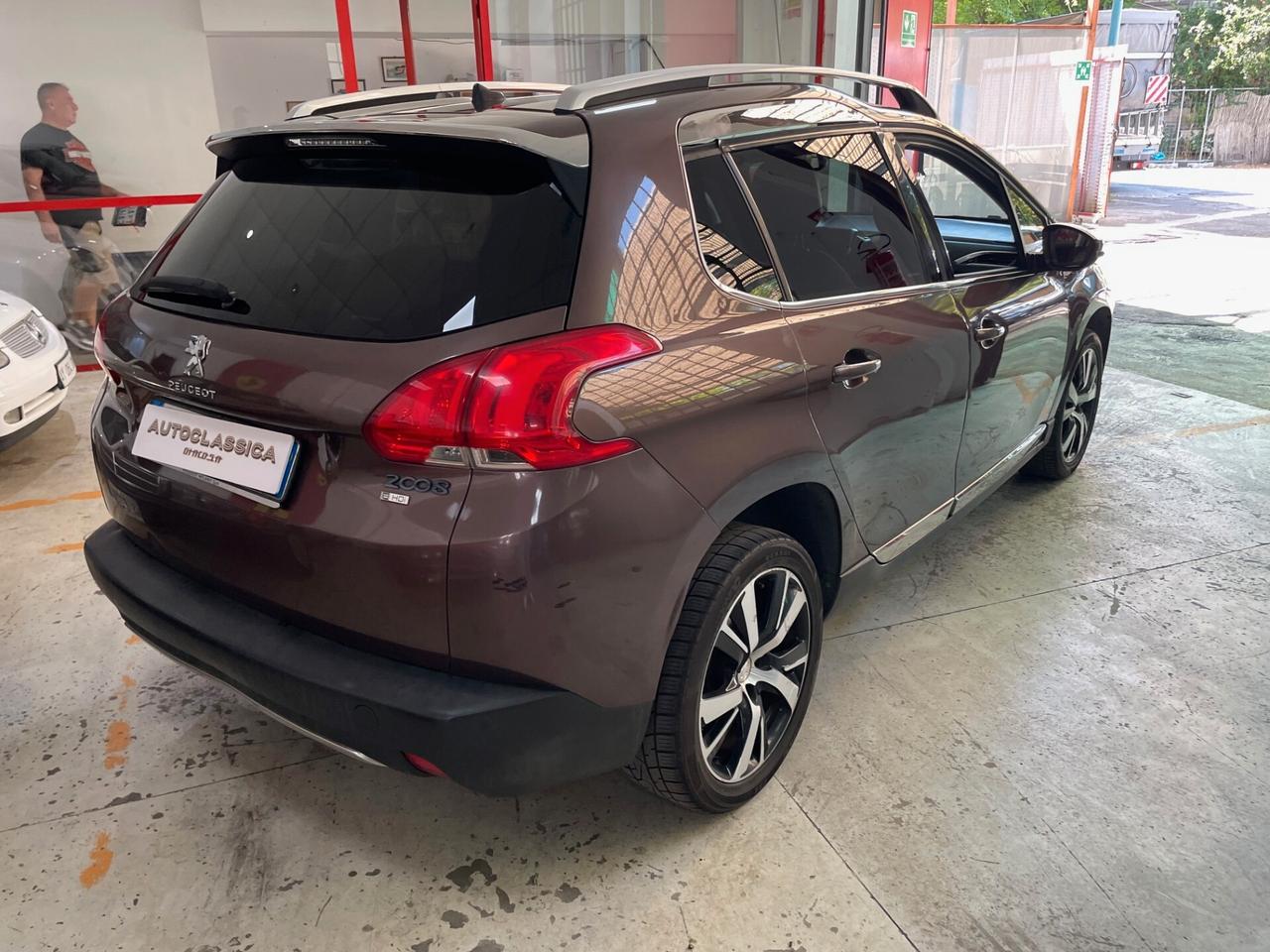 Peugeot 2008 1.6 e-HDi 115 CV Stop&Start Allure
