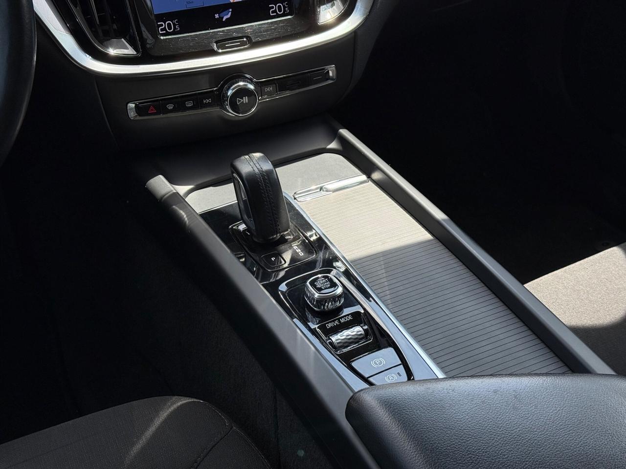 VOLVO V60 2021 B4 Geartronic