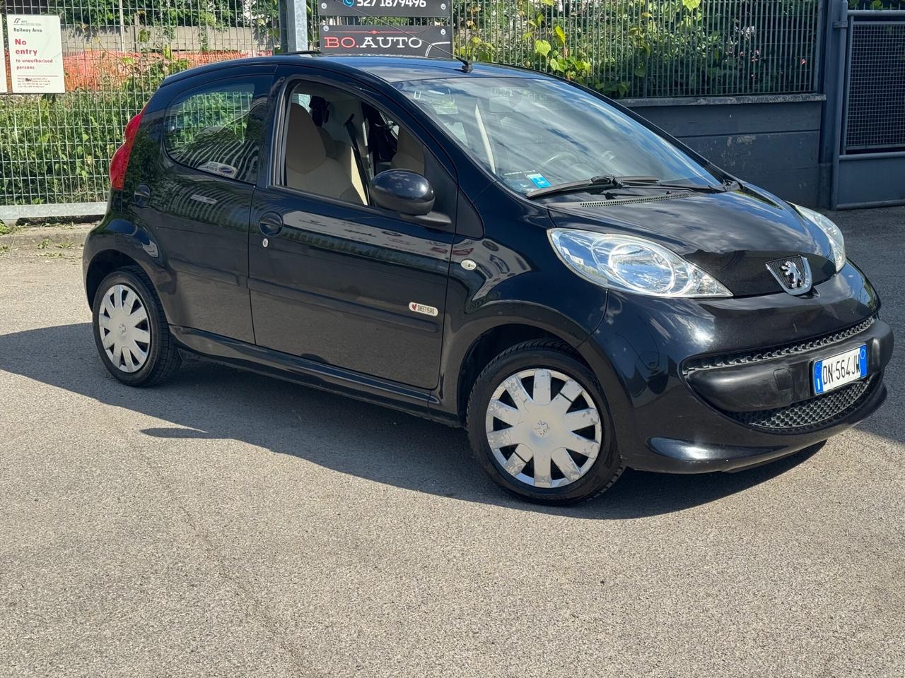 Peugeot 107 1.0 68CV 5p. Sweet Years