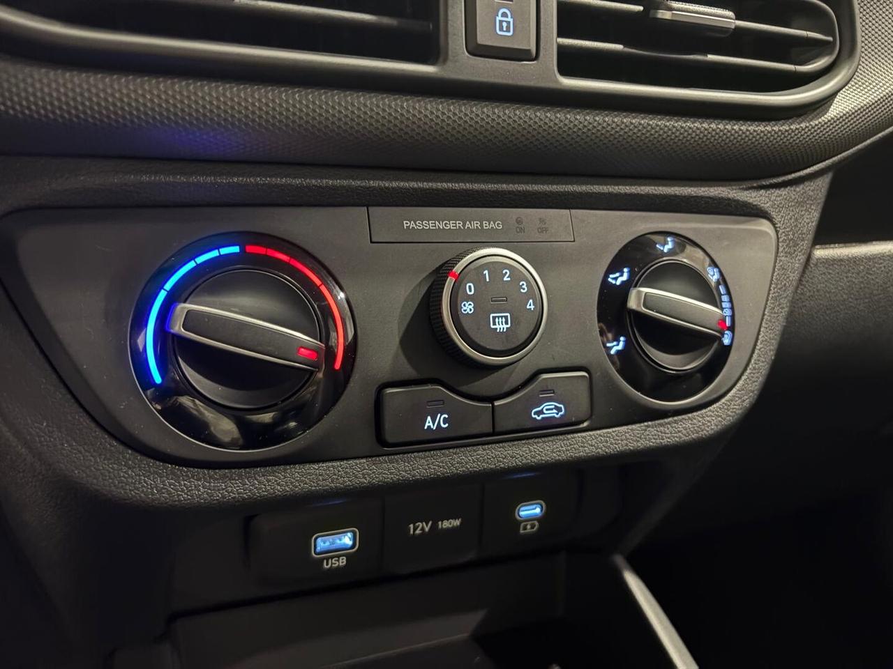 Hyundai i10 1.0 Gpl Connectline 61cv