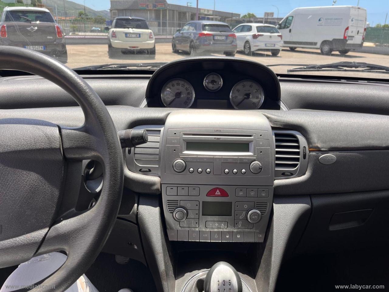 LANCIA Ypsilon 1.3 MJT 75 CV Argento