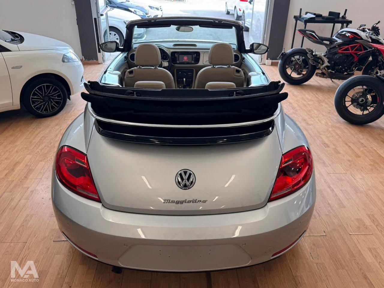 Volkswagen Maggiolino Cabrio 2.0 110cv TDI DSG Sport 2015