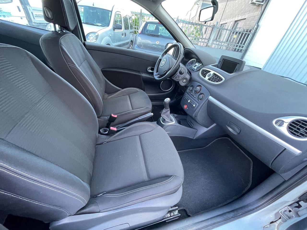 Renault Clio 1.2 16V 3 porte Confort