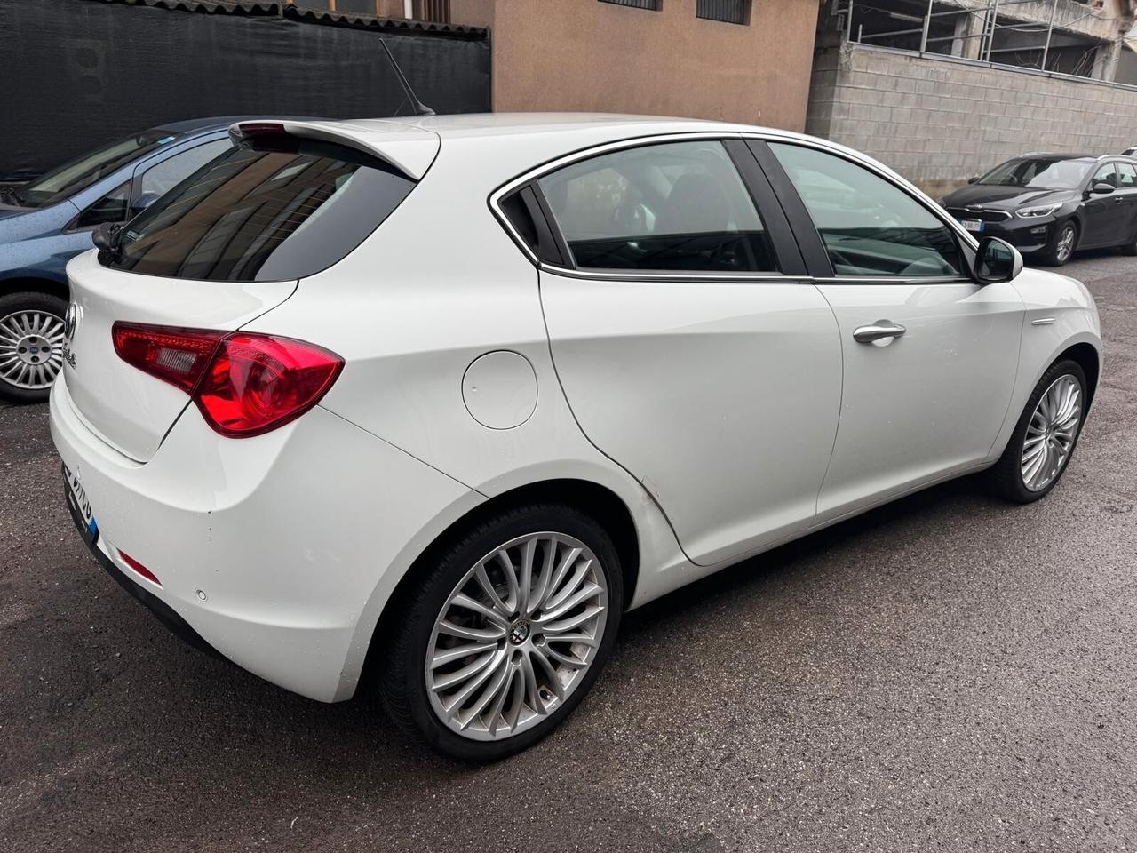 Alfa Romeo Giulietta 1.4 Turbo MultiAir TCT Distinctive*EURO5