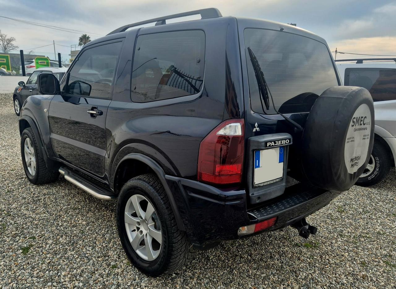 Mitsubishi Pajero 3.2 16V DI-D 3 porte