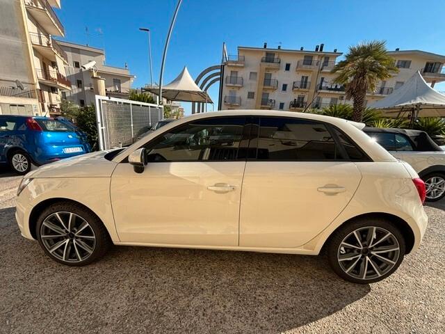 Audi A1 1.2 TFSI Attraction Sportback
