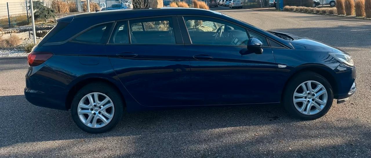 Opel Astra 1.4 Turbo 110CV EcoM Sports Tourer Dynamic