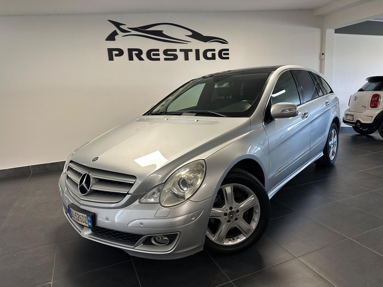 MERCEDES-BENZ R 320CDI 224CV 4 MATIC 6 POSTI