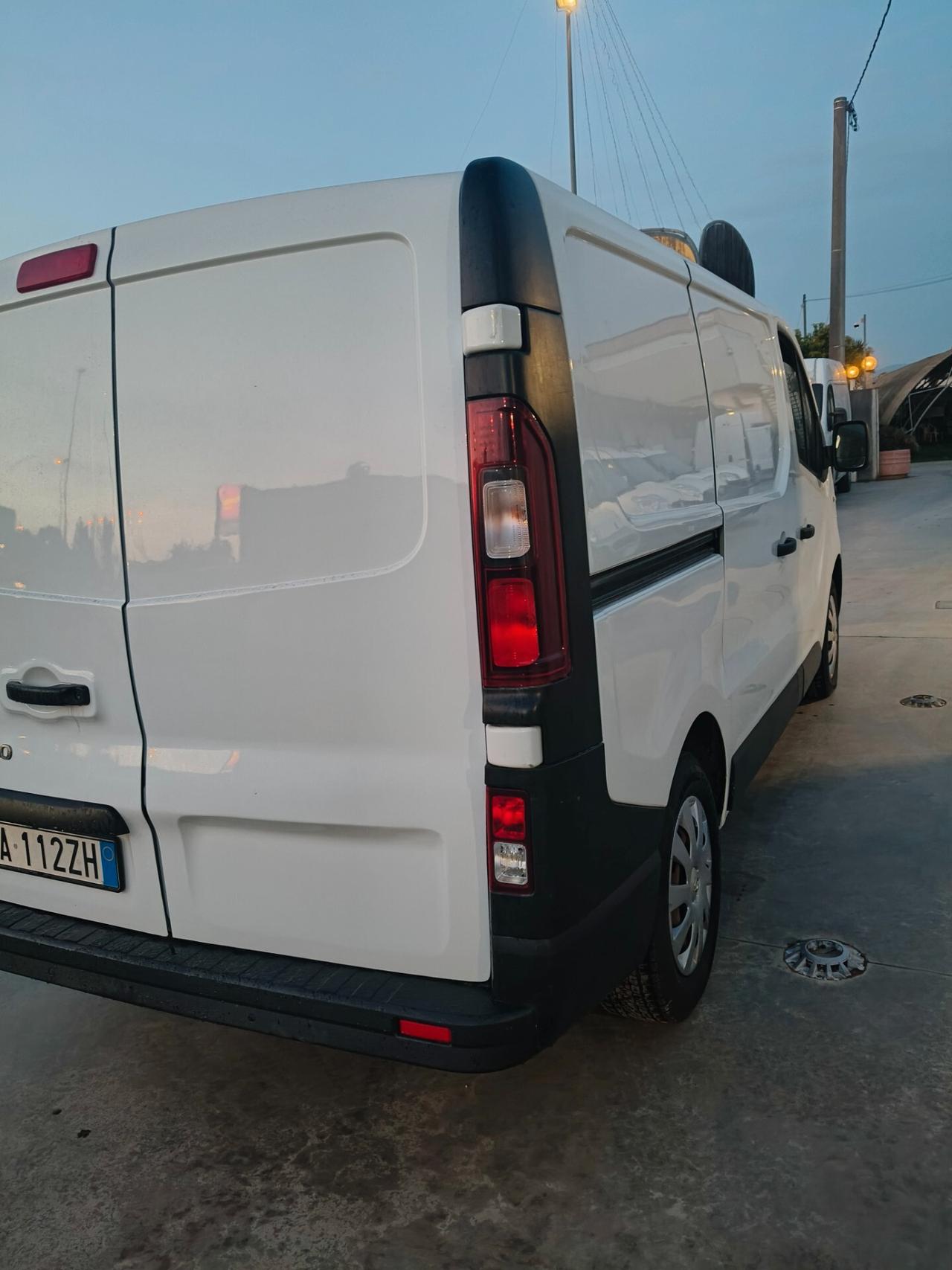 Opel vivaro