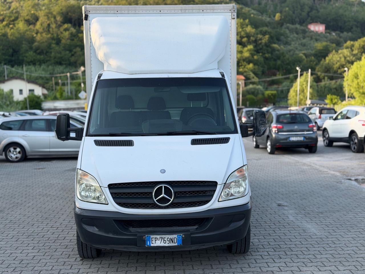 Mercedes Benz