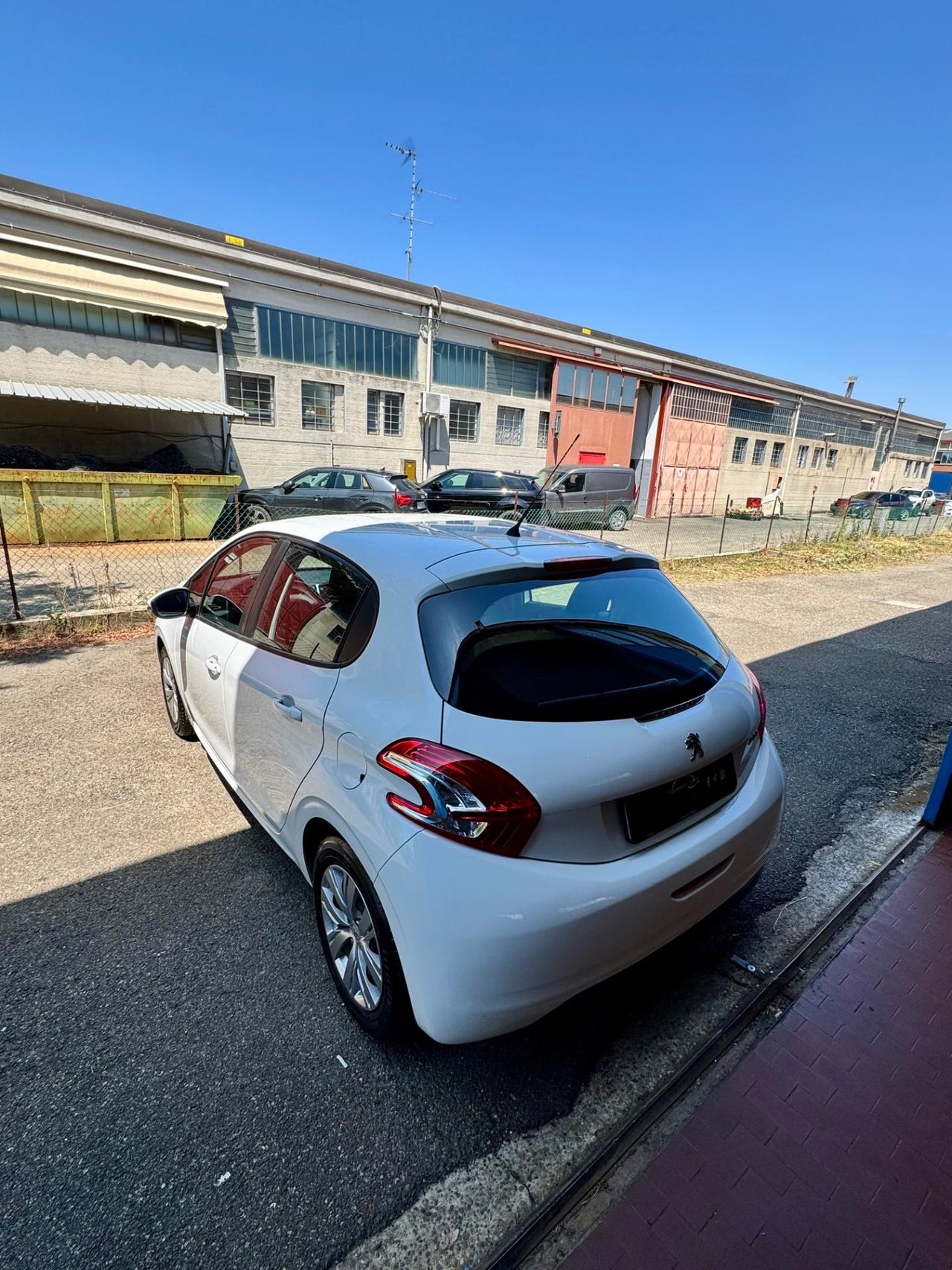 Peugeot 208 1.4 HDi 68 CV 5 porte Active