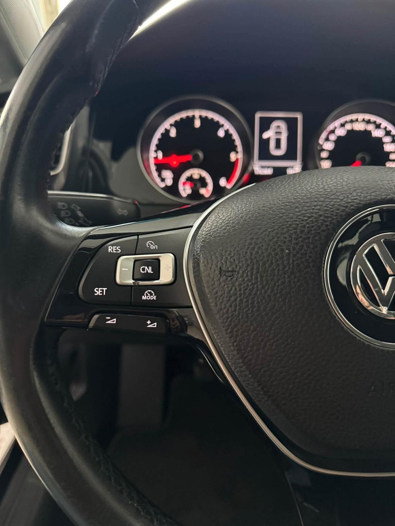Volkswagen Golf Business 1.6 TDI 5p. Highline BlueMotion Technology
