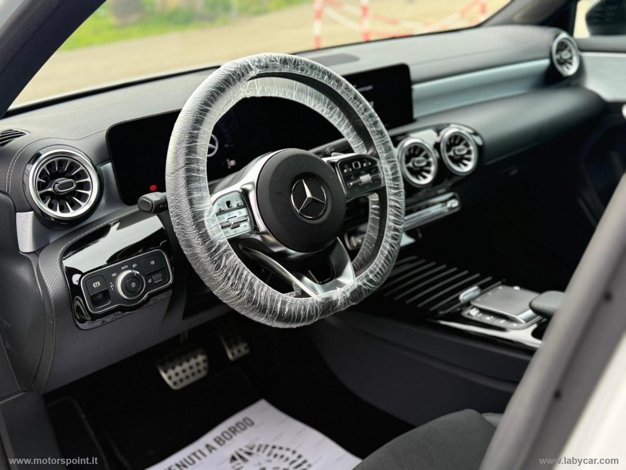 MERCEDES-BENZ A 180 d Automatic Premium NIGHT PACK LUCI