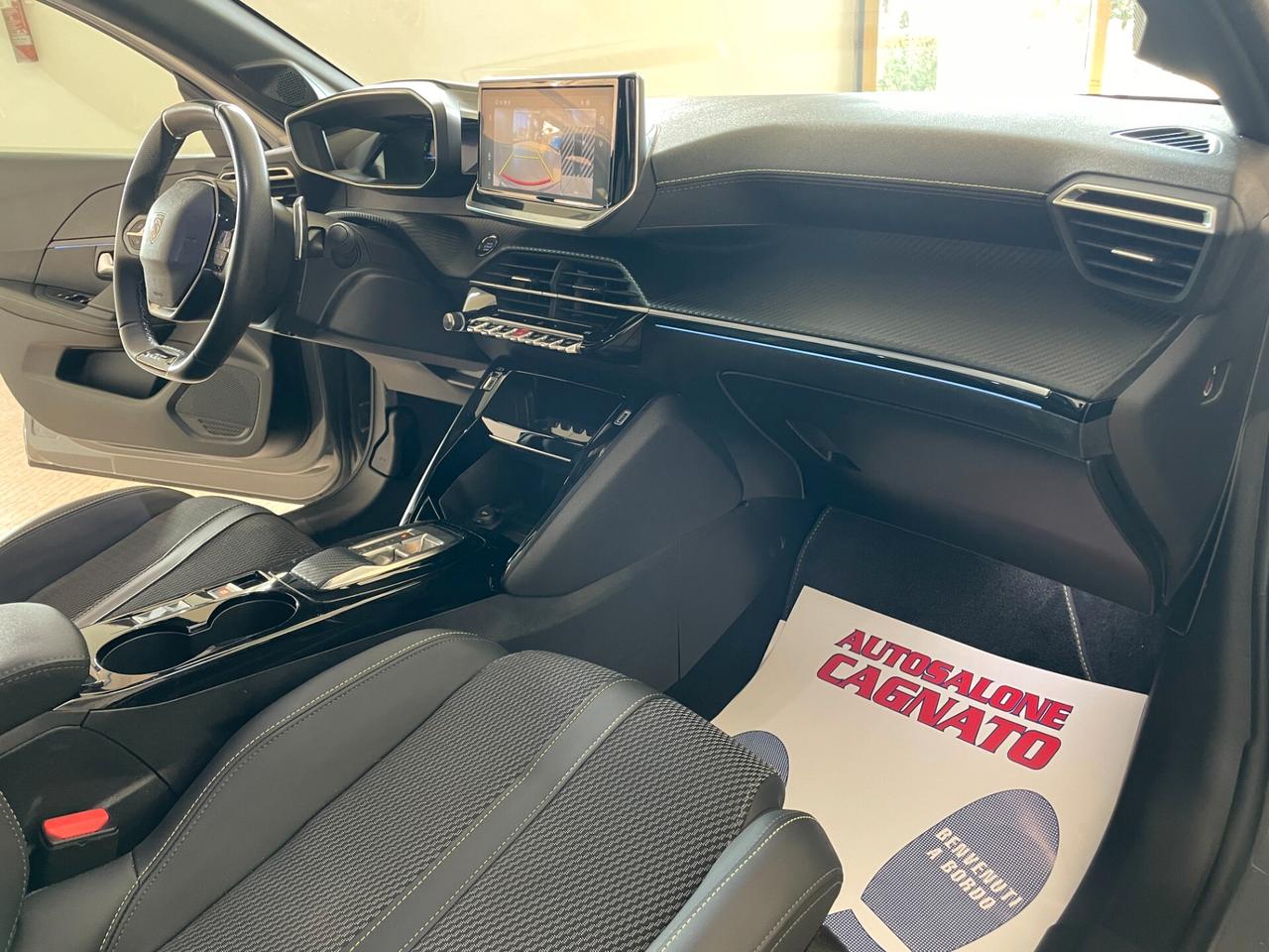 Peugeot 208 Hybrid 136 e-DCS6 GT 2025