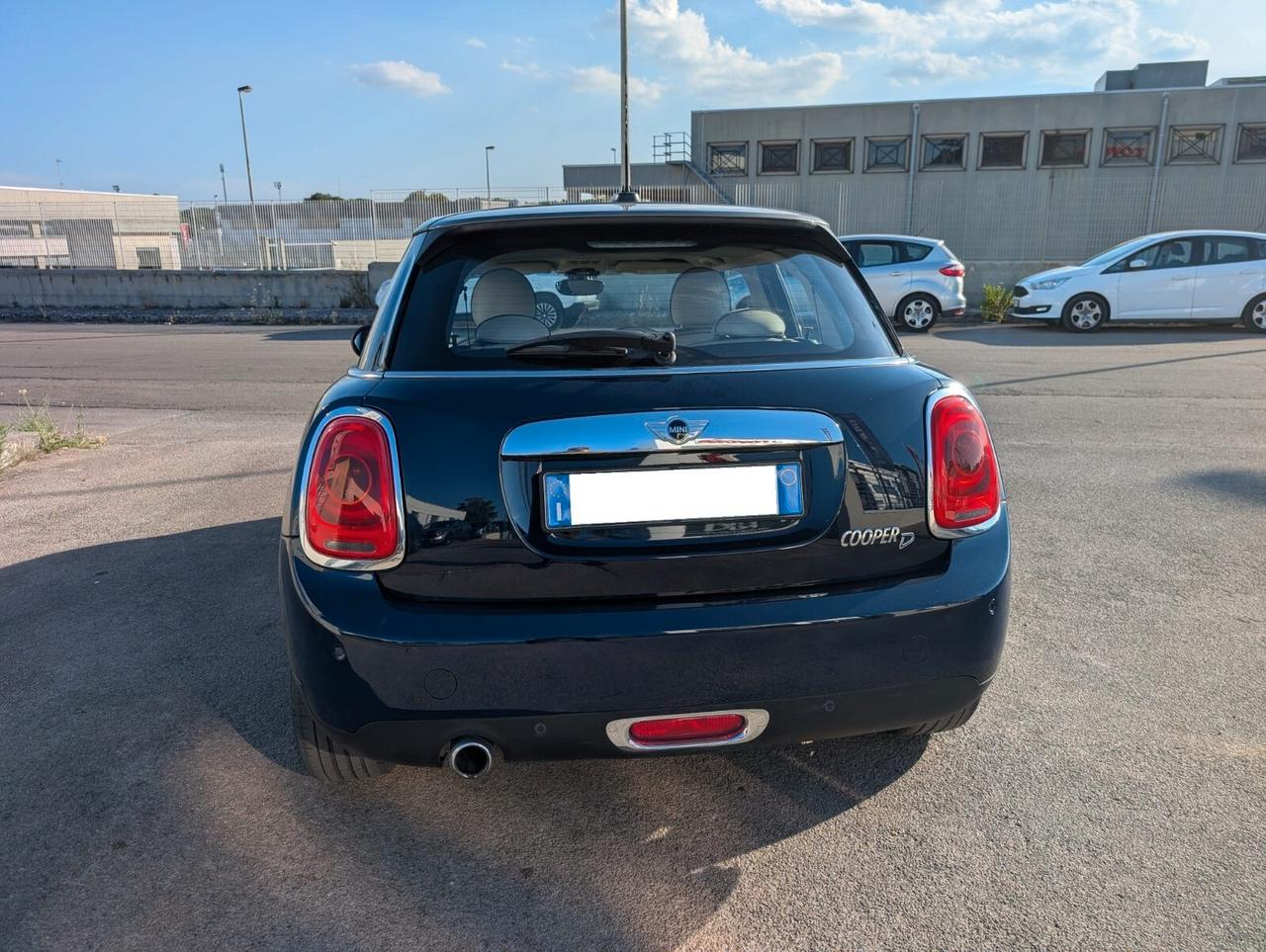 Mini Cooper D Clubman 1.5 One Business Automatica