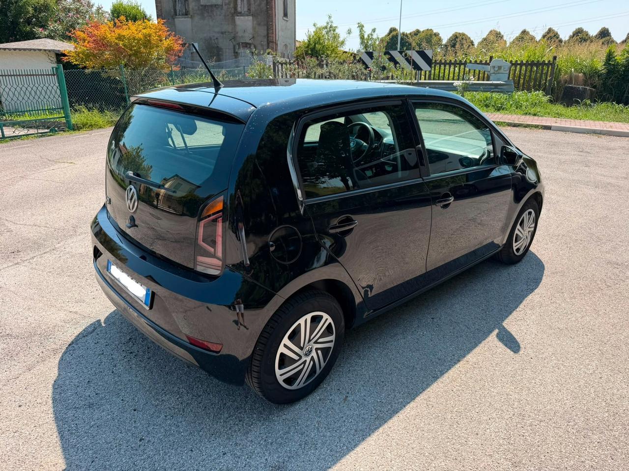 Volkswagen up! 1.0 5p. move