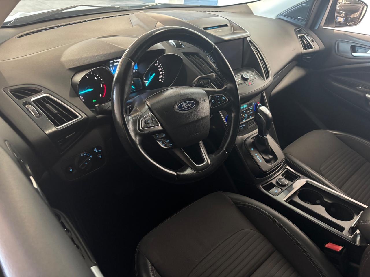 Ford Kuga 1.5 TDCI AUTOMATICA Powershift Titanium