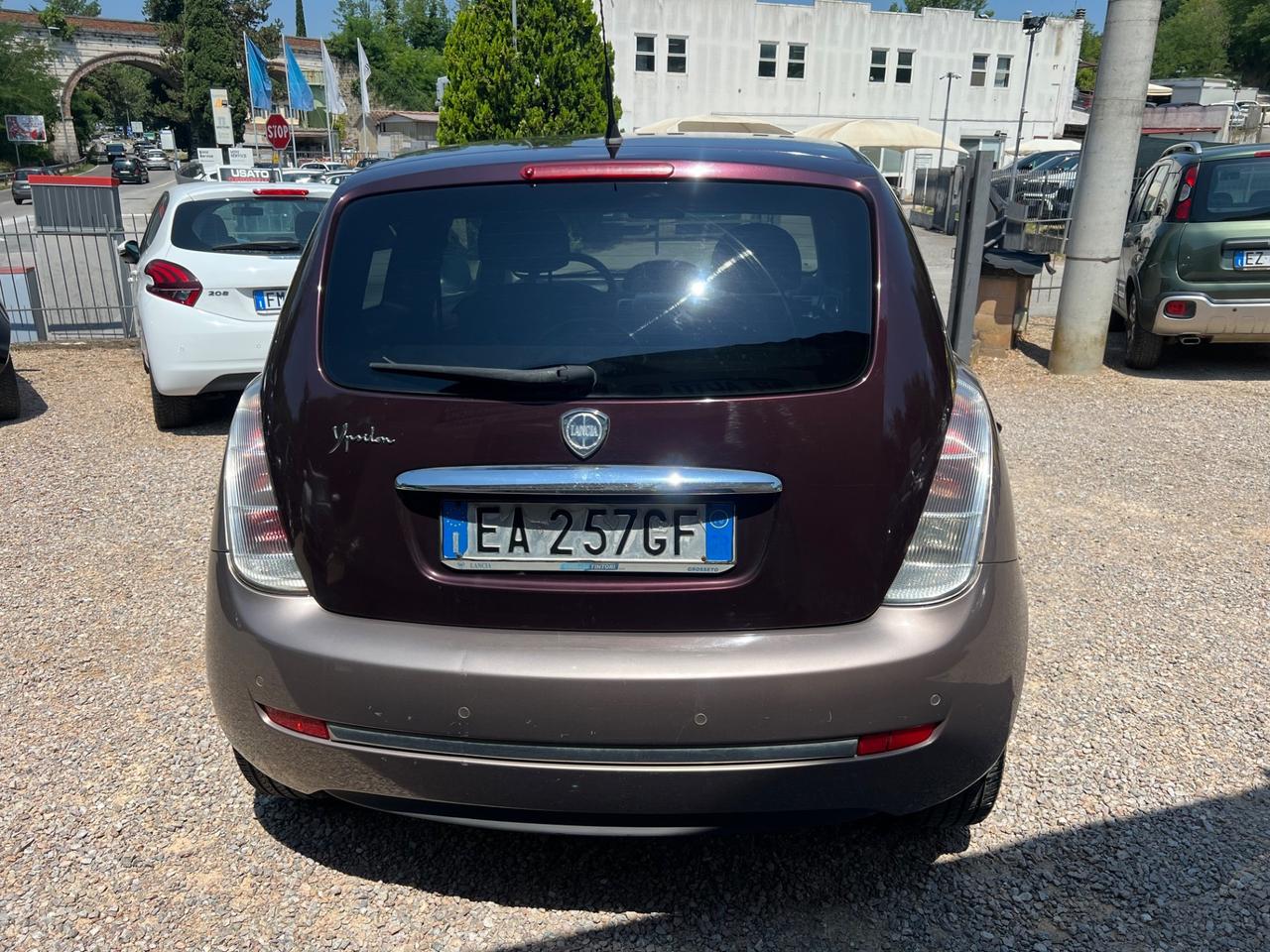 Lancia Ypsilon 1.4 Argento Ecochic GPL