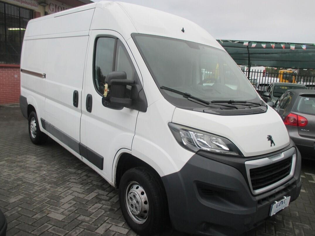 Peugeot Boxer 2.2 HDI 130 CV 3 Posti