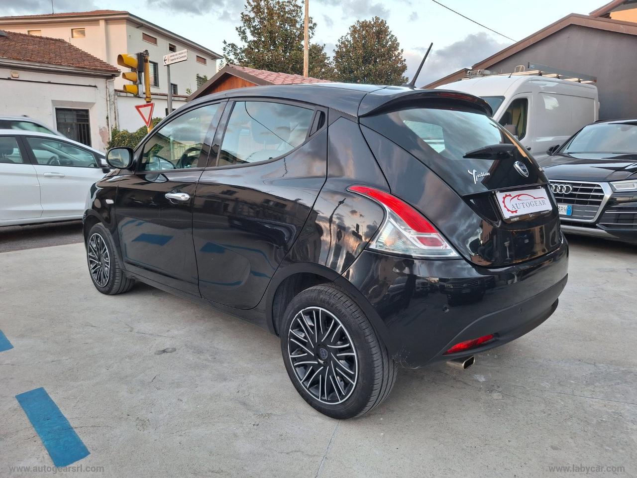 LANCIA Ypsilon 1.0 FireFly 5p.S&S Hybryd Gold