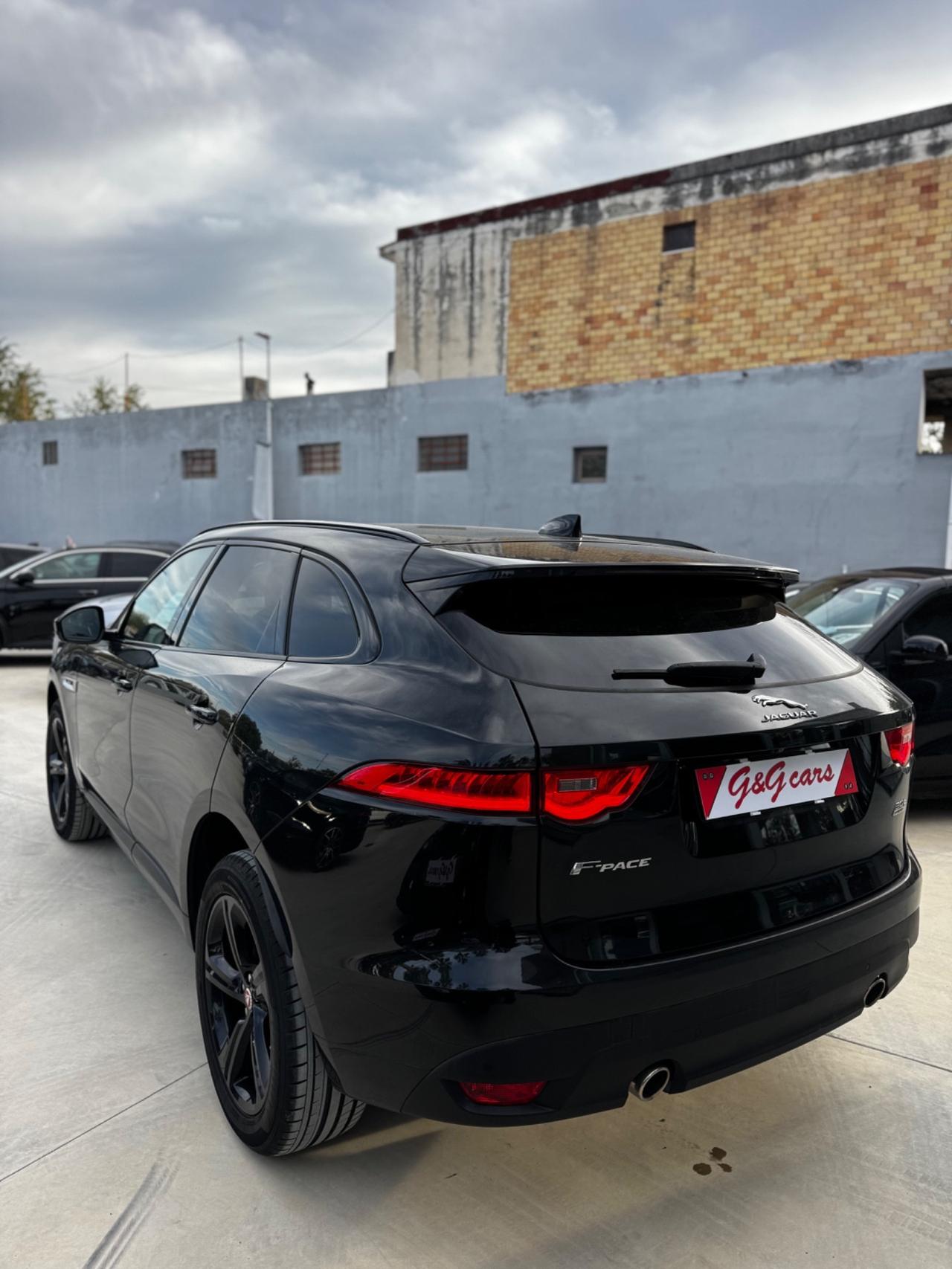 Jaguar F-Pace 2.0 300 CV AWD aut. R-Sport