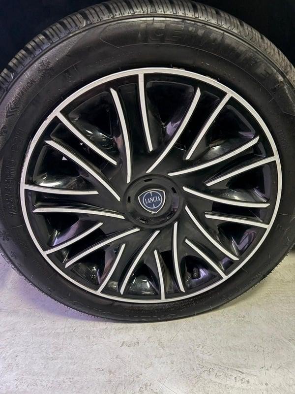 Lancia Ypsilon 3ª serie 1.0 FireFly 5 porte S&S Hybrid Gold