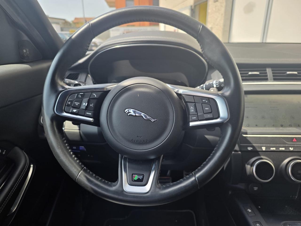 Jaguar E-Pace 2.0 249 CV AWD aut. R-Dynamic