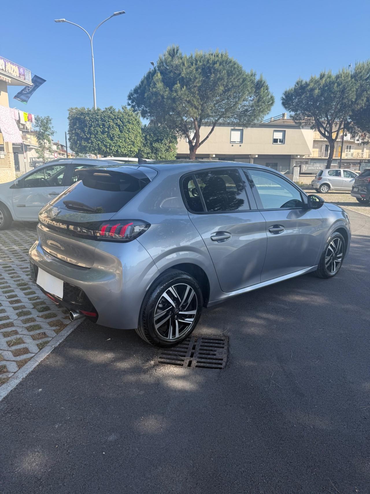 Peugeot 208 2021 virtual cockpit