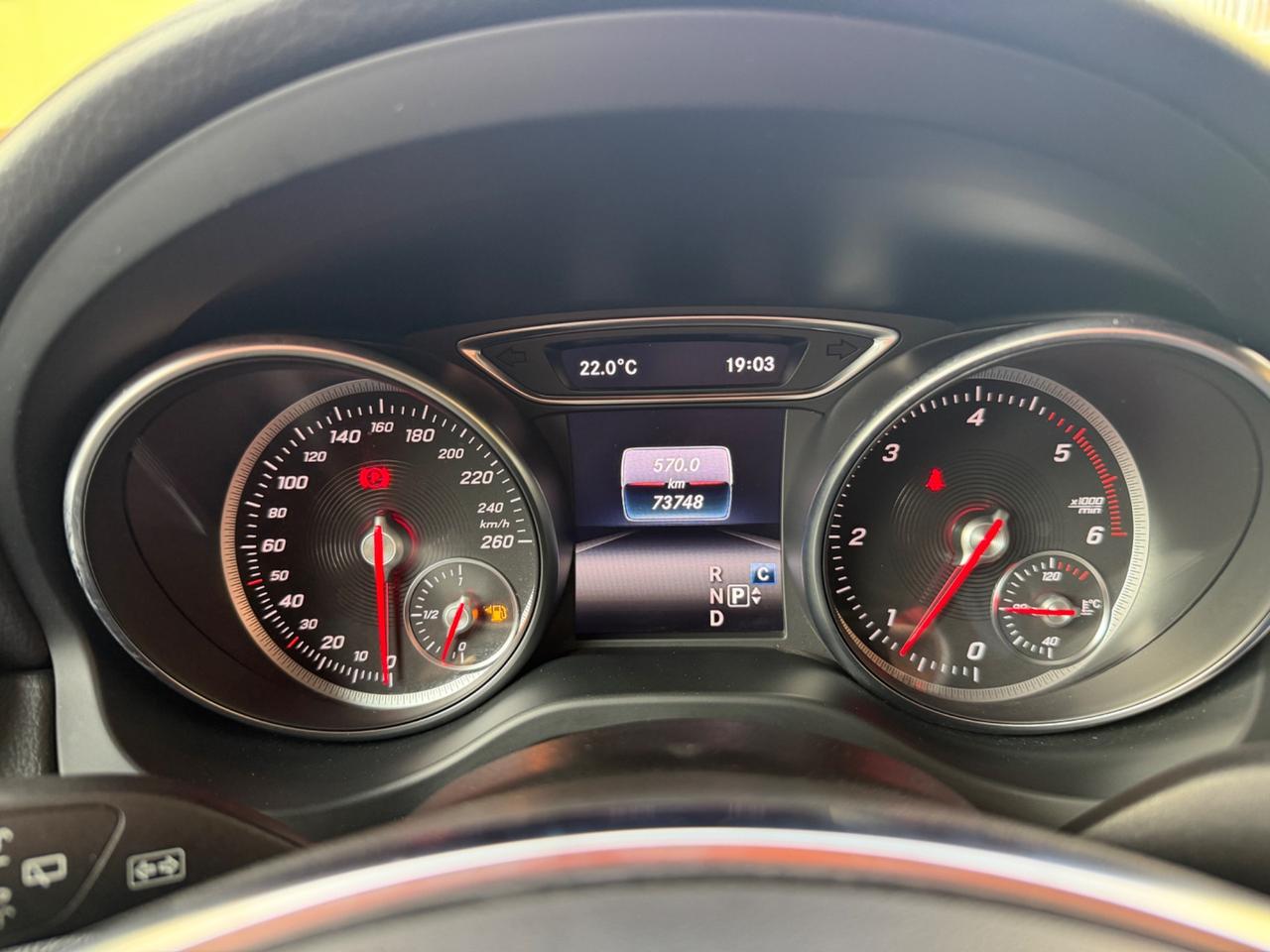 Mercedes GLA 200 d Autom. 4Matic Premium AMG