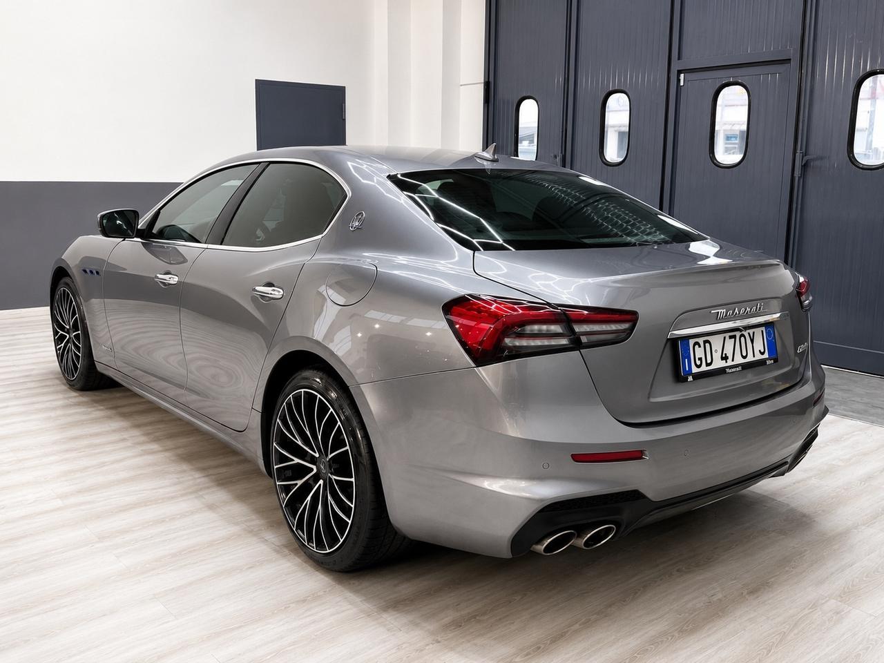 Maserati Ghibli L4 330 CV MHEV Gransport