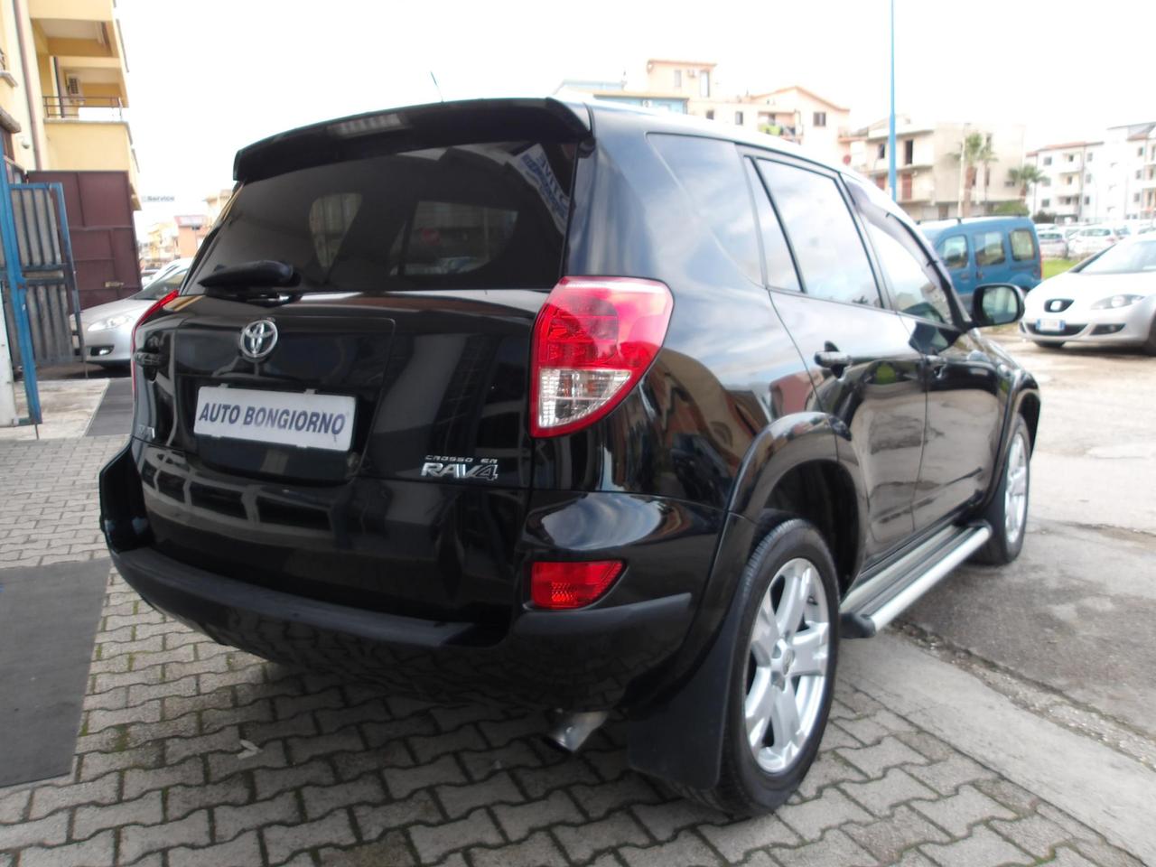 Toyota RAV4 5 Porte RAV4 2.2 d-4d Luxury 177cv