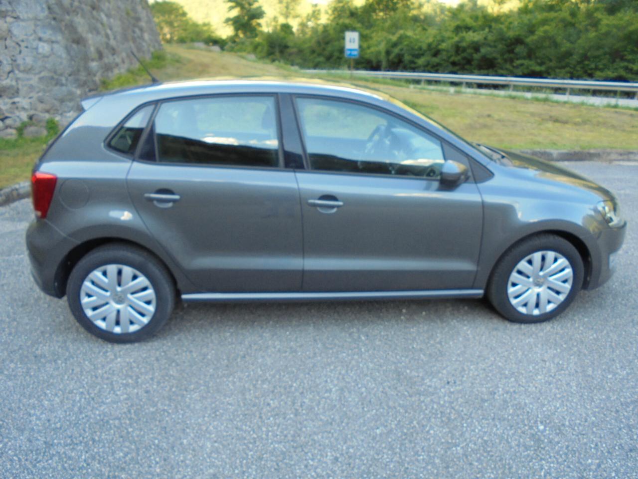 VOLKSWAGEN POLO 1.2 70CV COMFORTLINE 5P UNIPROPRIETARIO NEOPATENTATI