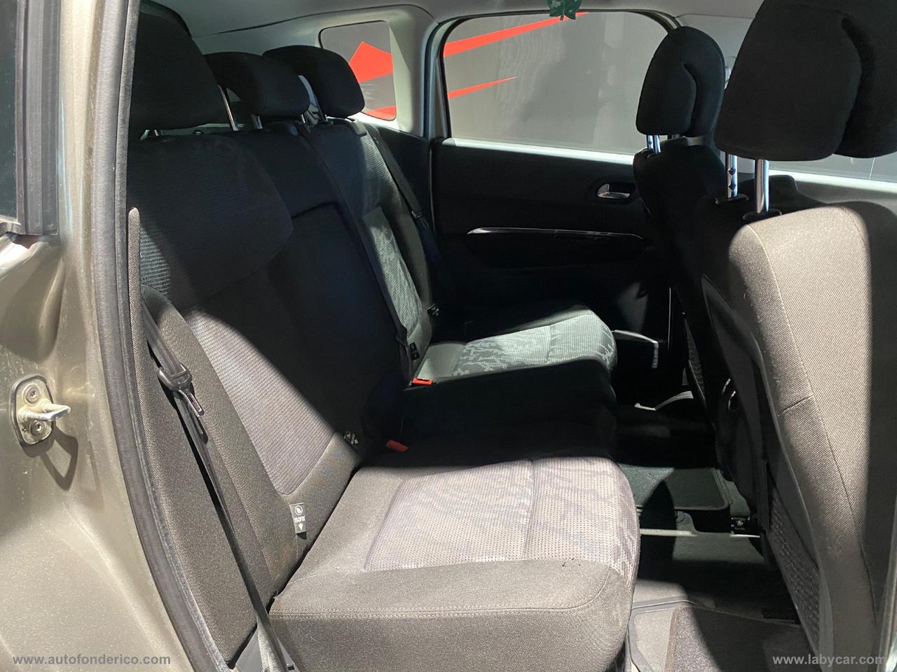 PEUGEOT 3008 1.6 HDi 110 CV AUTOMATICO Premium