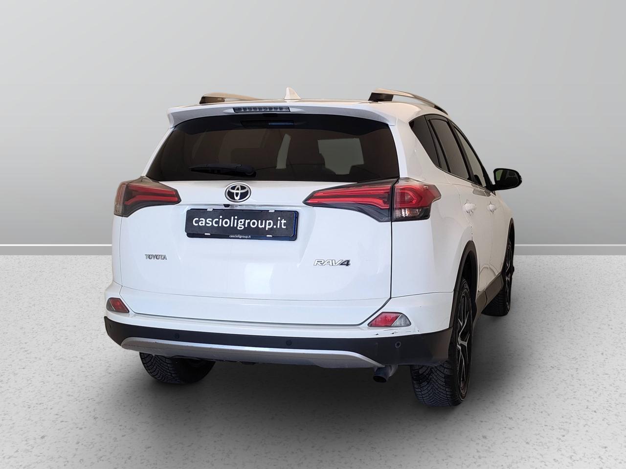 TOYOTA Rav4 IV 2016 - Rav4 2.0 d-4d Lounge 2wd mt my17