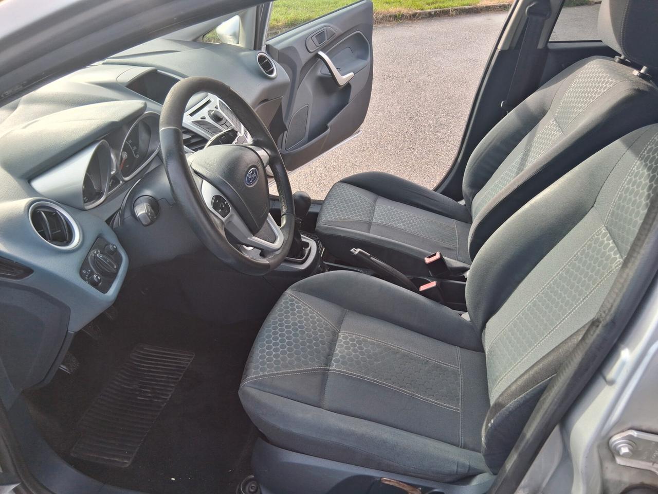 Ford Fiesta 1.4 5 porte Bz.- GPL Titanium