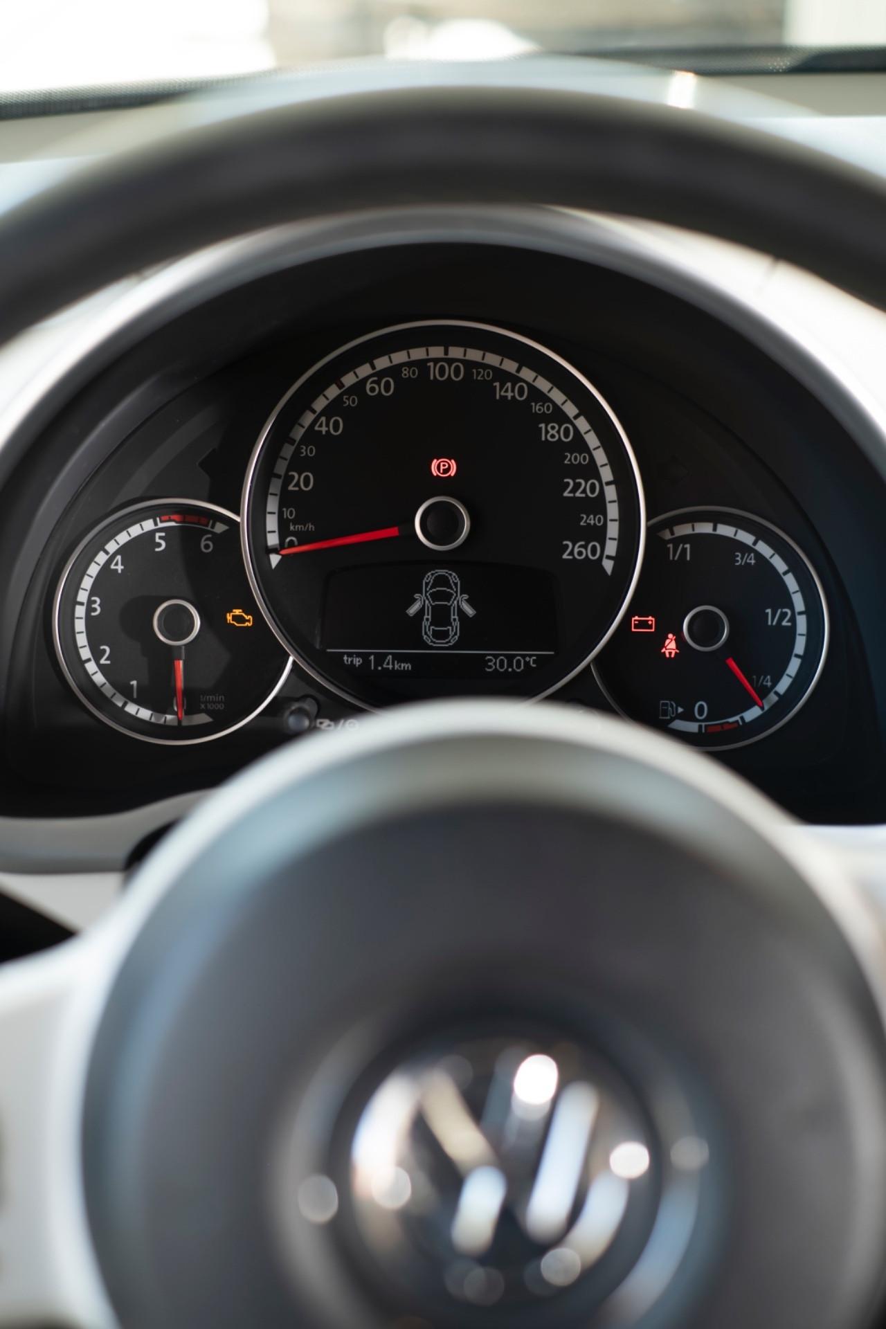 Volkswagen Maggiolino 1.6 TDI Design