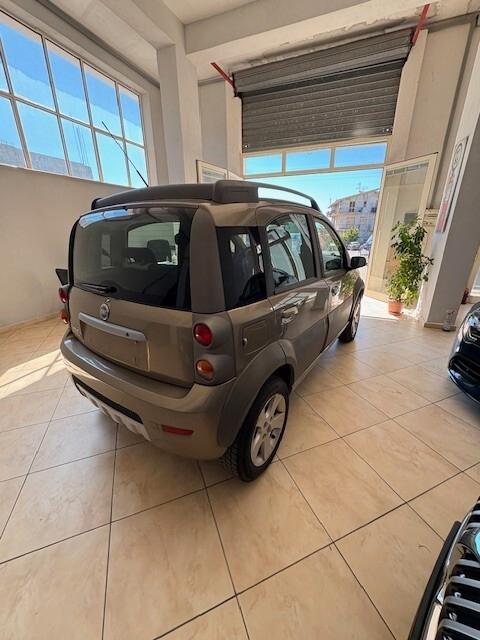 Fiat Panda 1.3 MJT 16V 4x4 Cross