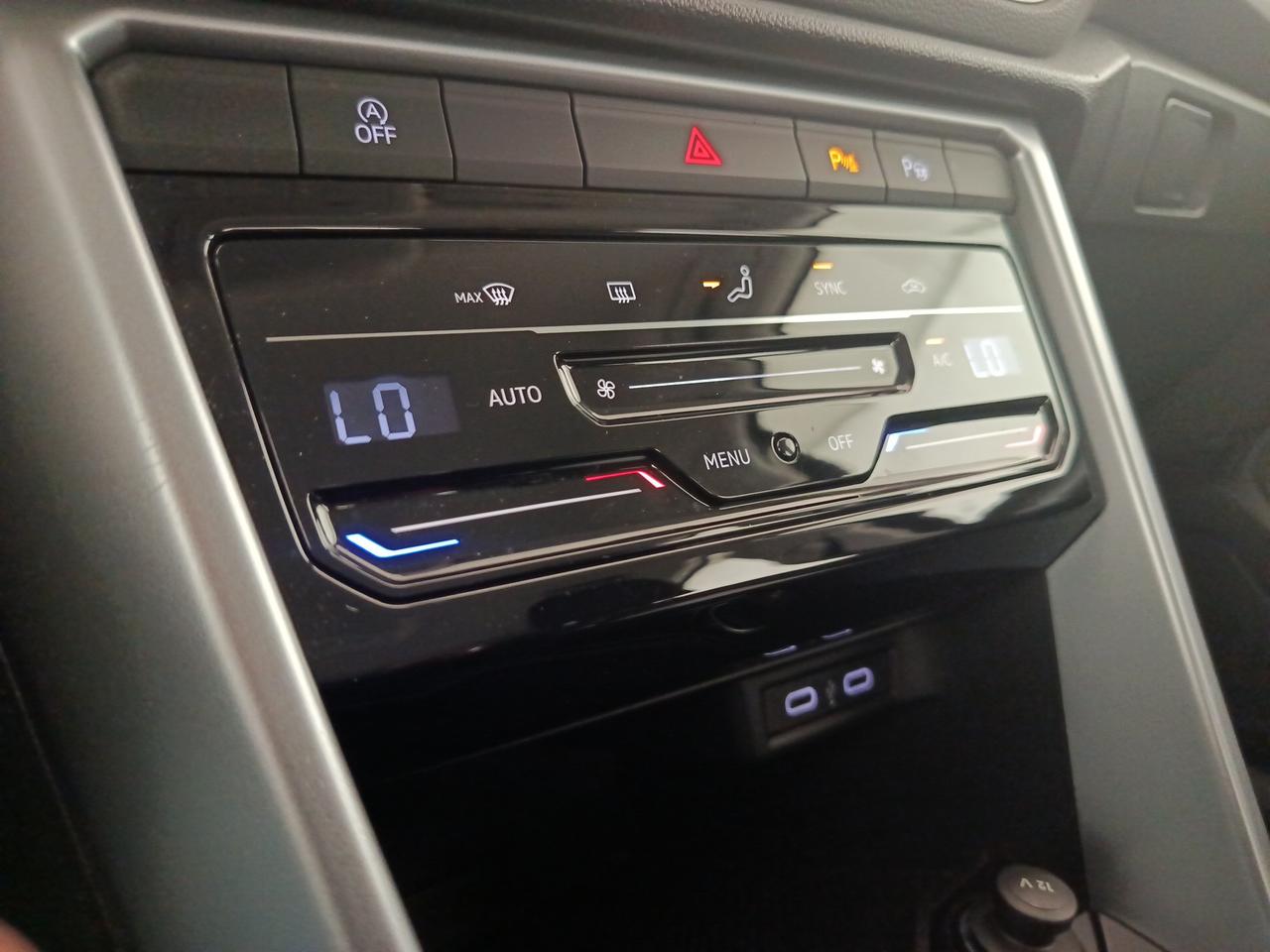 VOLKSWAGEN T-Roc - T-Roc 1.0 TSI Life
