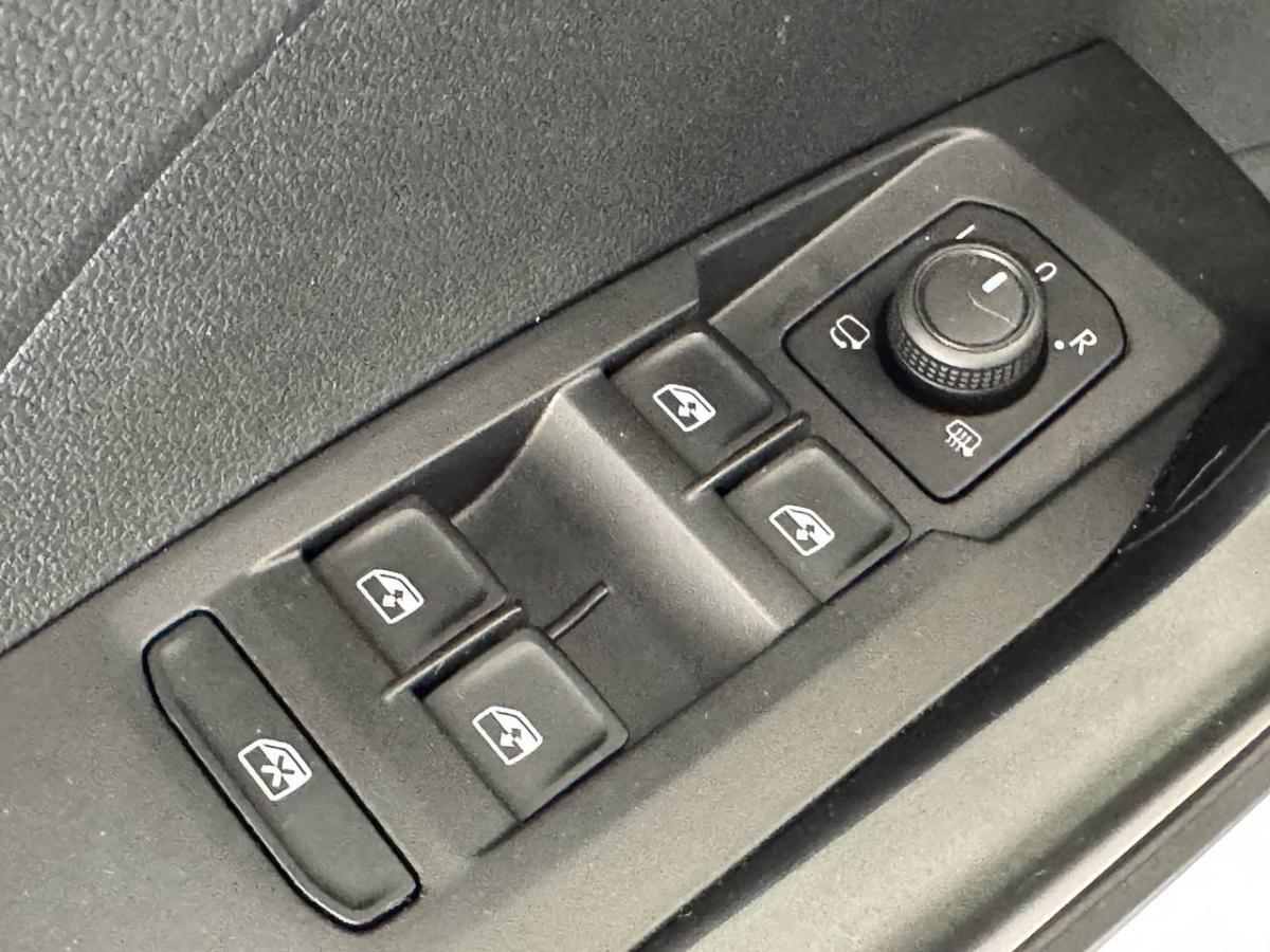 VOLKSWAGEN T-cross VOLKSWAGEN T-Cross 1.0 tsi style 95cv new