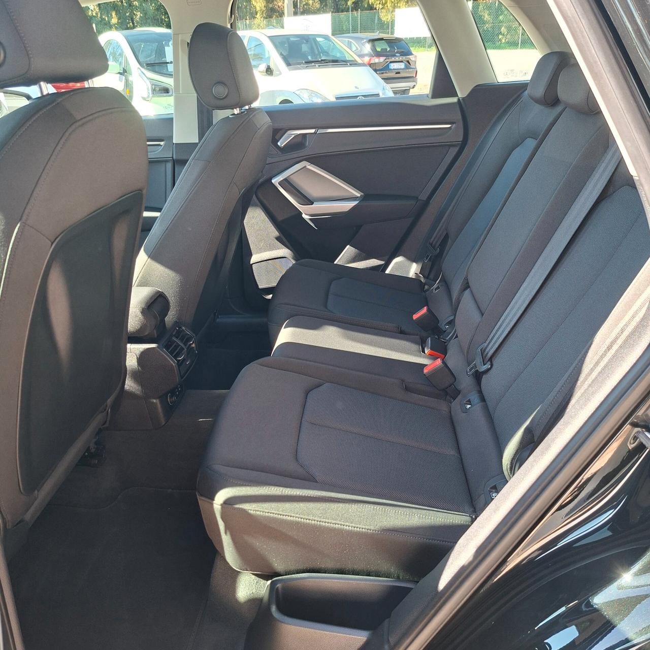 Audi Q3 35 2.0 Tdi 150Cv S-Tronic Business