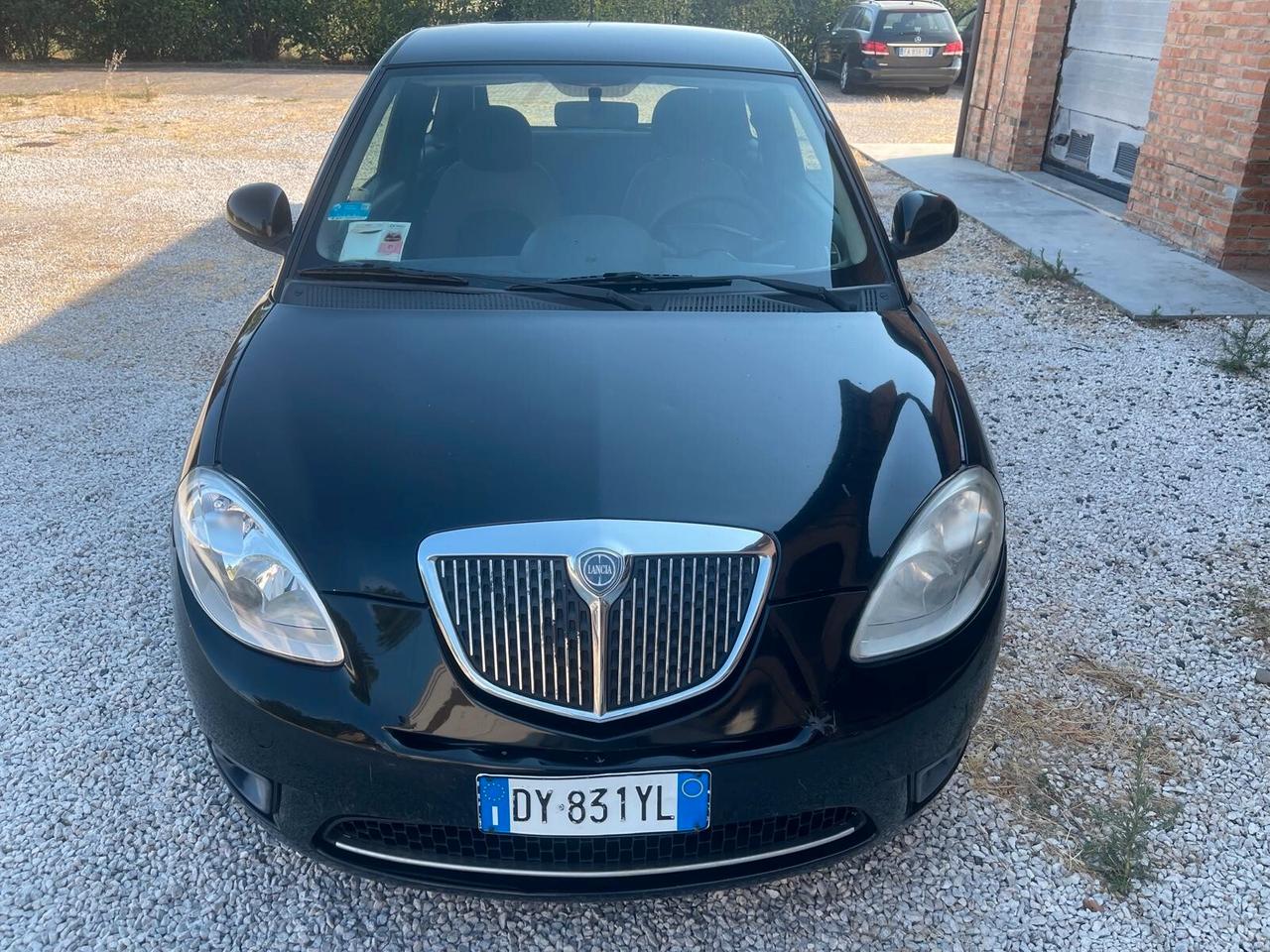 Lancia Ypsilon 1.4 Argento Ecochic GPL