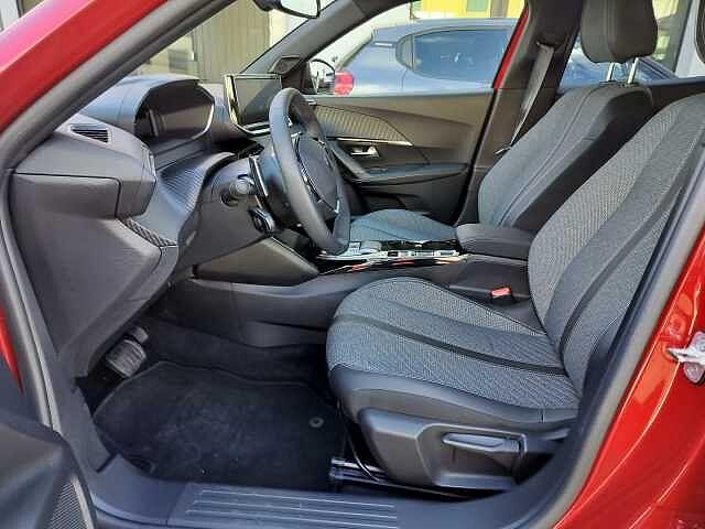 Peugeot 2008 PureTech 130 S&S EAT8 Allure