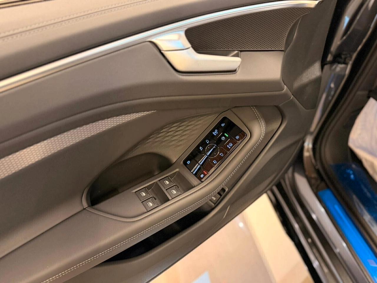 Audi A6 Avant 40 2.0 TDI quattro ultra S tronic line edition