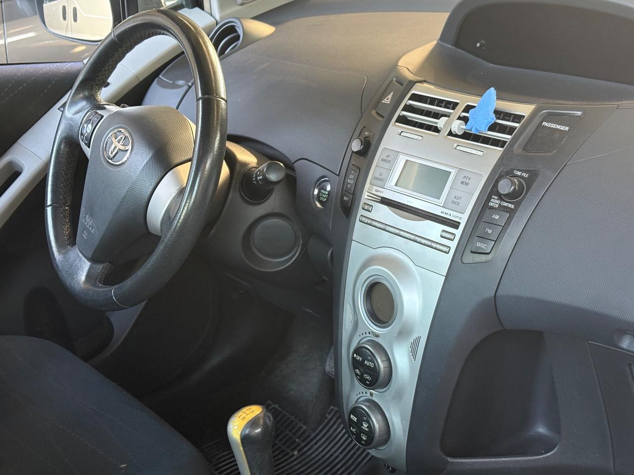 Toyota Yaris 1.3 5 porte Sol