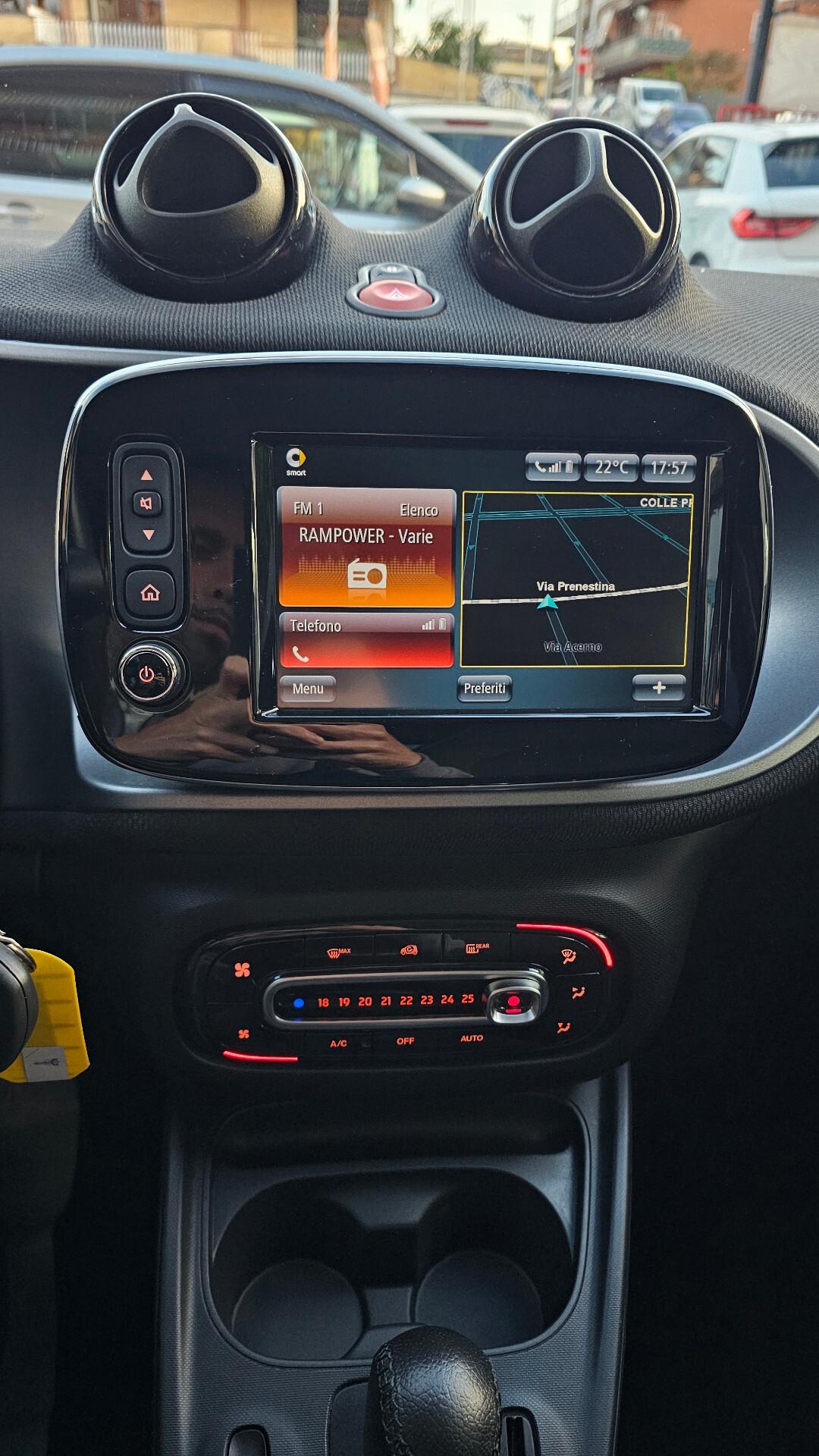 Smart ForFour 90 0.9 Turbo twinamic Passion UNIPRO NAV ANDROID TAGL CERTIF LED